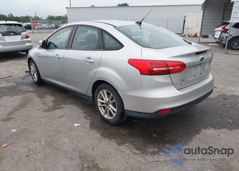 2015 Ford Focus Se z USA, uszkodzony, nr VIN 1FADP3F24FL250846